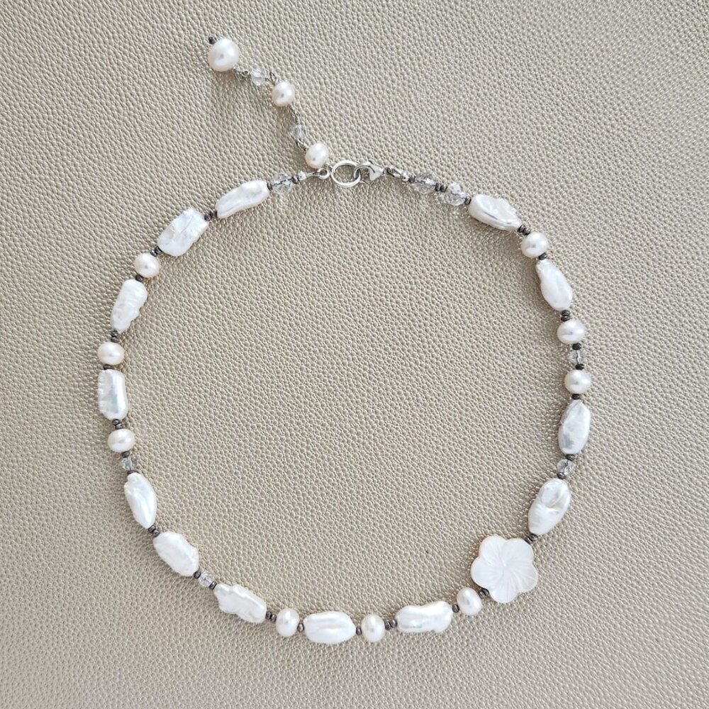 WHITE BAROQUE PEARL MIX NECKLACE-16" - Picture 2 of 2